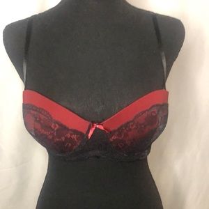 PURE BEAUTY black and maroon lace padded bra. Size 36 C.